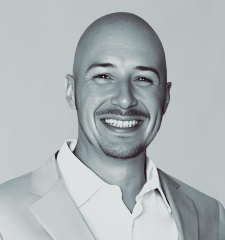 Luke Nelson headshot