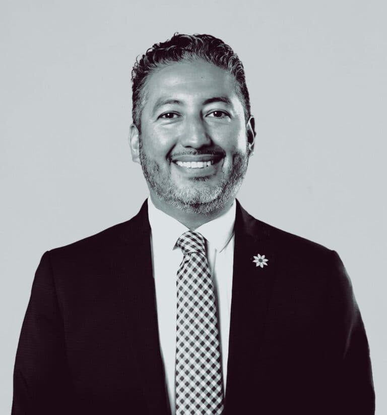 Randy Lopez headshot